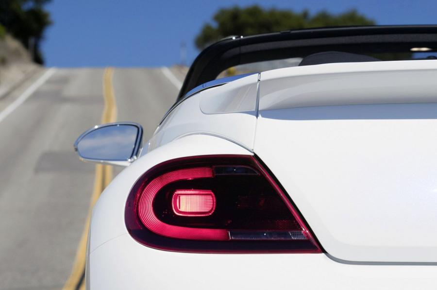  Volkswagen E-Bugster Cabriolet Concept 2012 года  (фото 38 из 62)